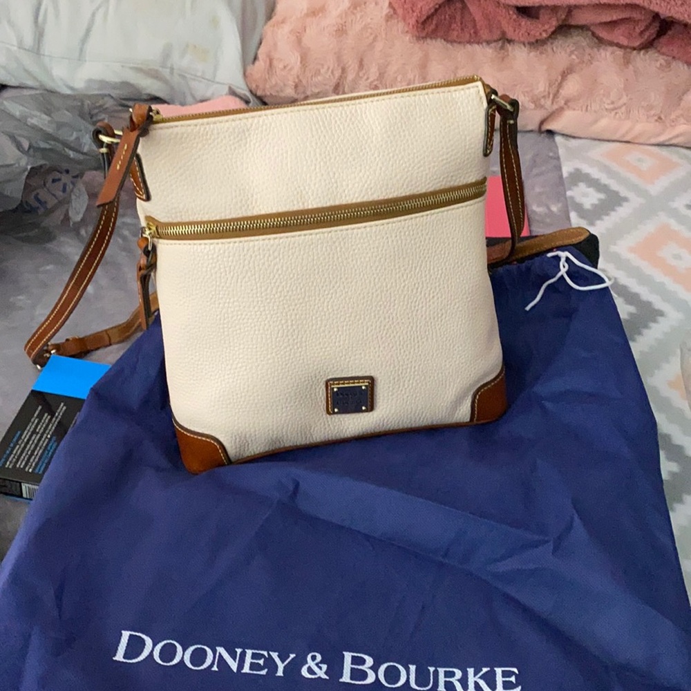 Dooney & Bourke Pebble Grain Crossbody